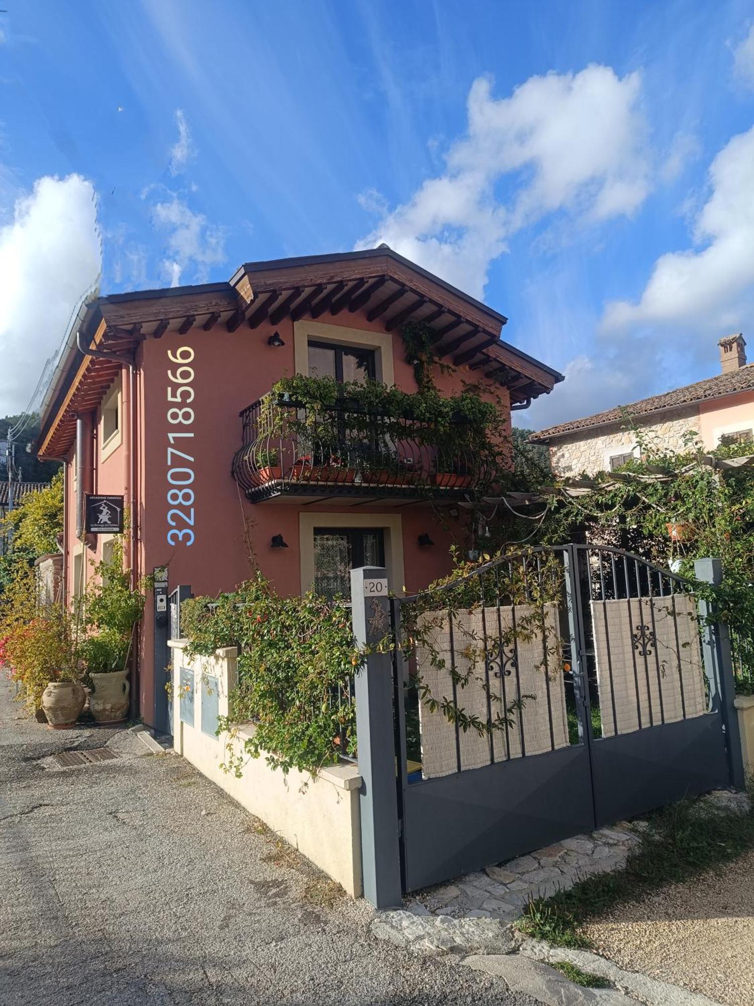 La Bottega Del Fabbro Affitto Breve Villa Contigliano Ngoại thất bức ảnh